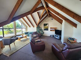 Snow Denn Lodge