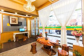 Day Chen Hotel
