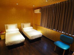 Day Chen Hotel