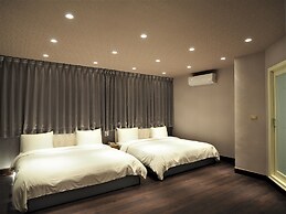 Day Chen Hotel
