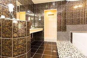 Day Chen Hotel