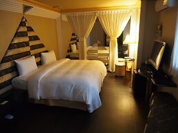 Day Chen Hotel