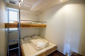 Santiago Guesthouse Hiroshima – Hostel