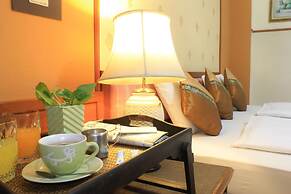 People Place Classic Hotel