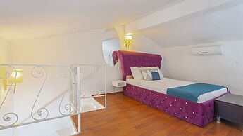 Peace Hotel