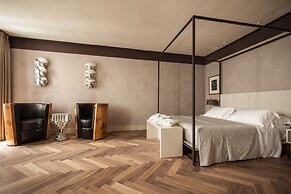 Liassidi Wellness Suites