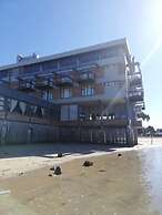 Hoedjiesbaai Hotel