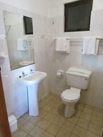 Hoedjiesbaai Hotel