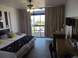 Hoedjiesbaai Hotel
