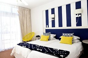 Hoedjiesbaai Hotel