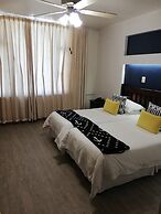 Hoedjiesbaai Hotel