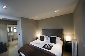 Roch Castle Hotel