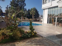 Acropol Beach Hotel