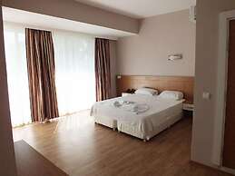 Acropol Beach Hotel