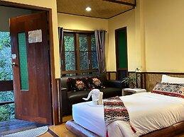 PuraVida Pai Resort