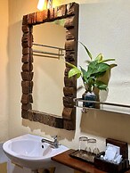 PuraVida Pai Resort