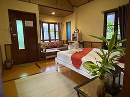 PuraVida Pai Resort