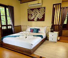 PuraVida Pai Resort