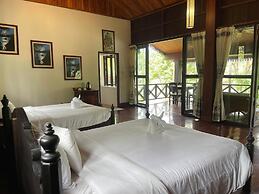 Nam Ou Riverside Hotel & Resort