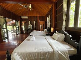 Nam Ou Riverside Hotel & Resort