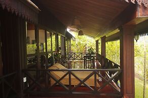 Nam Ou Riverside Hotel & Resort