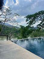 Nam Ou Riverside Hotel & Resort