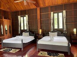 Nam Ou Riverside Hotel & Resort