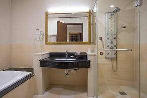 Le Beau Max Resort
