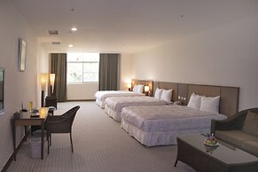 Le Beau Max Resort