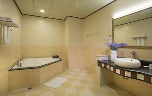 Le Beau Max Resort