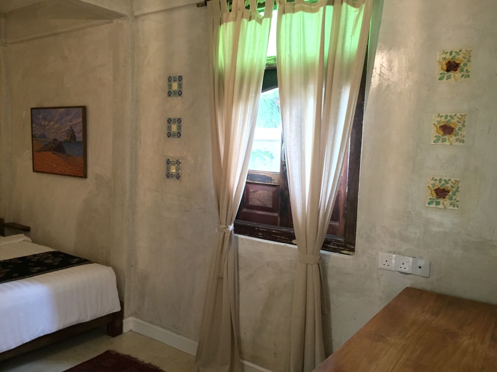 Panji Panji Tropical Wooden Home
