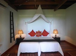 Panji Panji Tropical Wooden Home