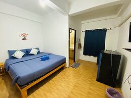 Miss Hong House