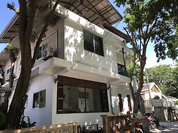 Miss Hong House