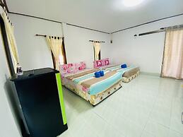 Miss Hong House