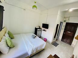 Miss Hong House