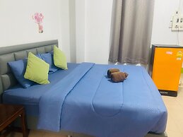 Miss Hong House