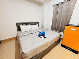 Miss Hong House