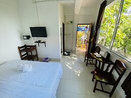 Miss Hong House