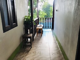 Miss Hong House
