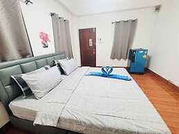 Miss Hong House