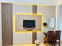Miss Hong House