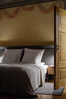 Stradonia Serviced Apartments