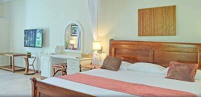 Sovereign Hotel