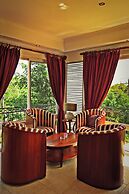 Sovereign Hotel