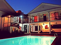 Sovereign Hotel