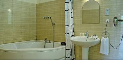 Sovereign Hotel