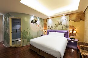 Shi Chi Hotel