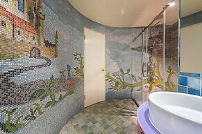 Shi Chi Hotel