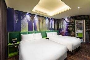 Shi Chi Hotel